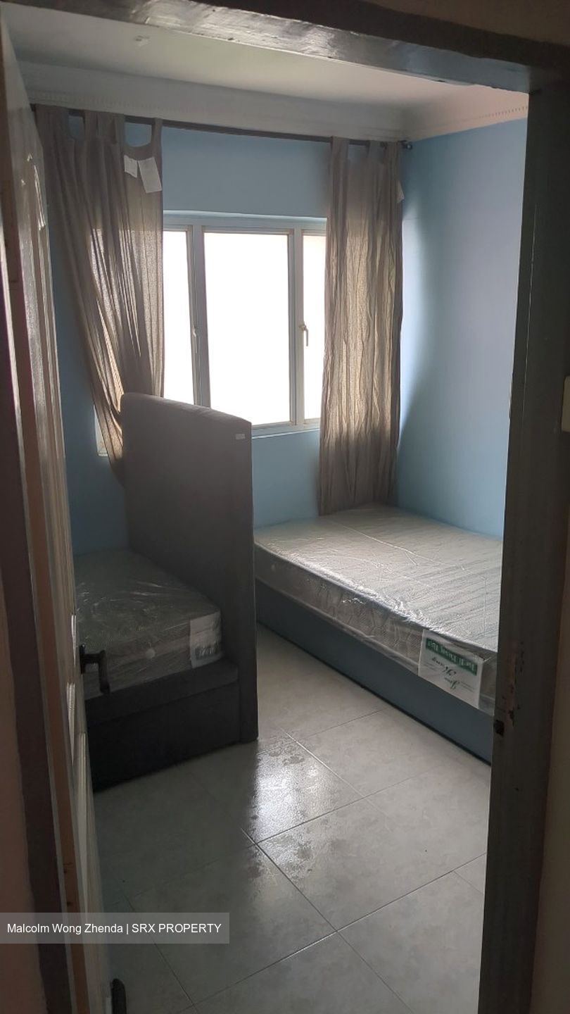Hougang Avenue 7 (Hougang),  #527372381
